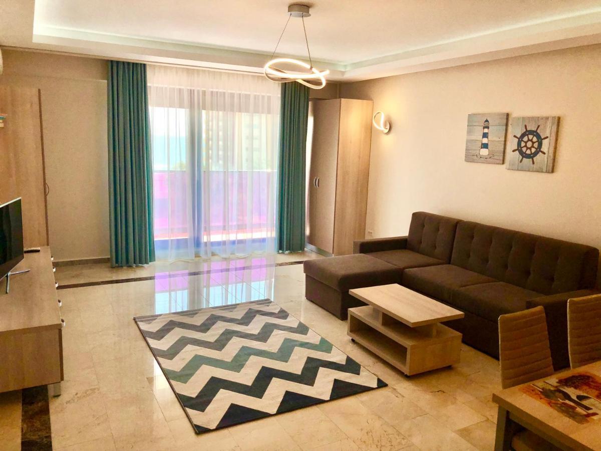 Sophia 3 Luxury Apartments Mamaia Buitenkant foto